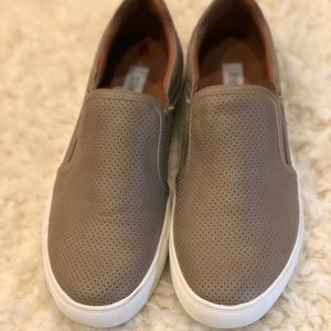 Steve Madden Essa Leather Slip On Sneakers - Taupe